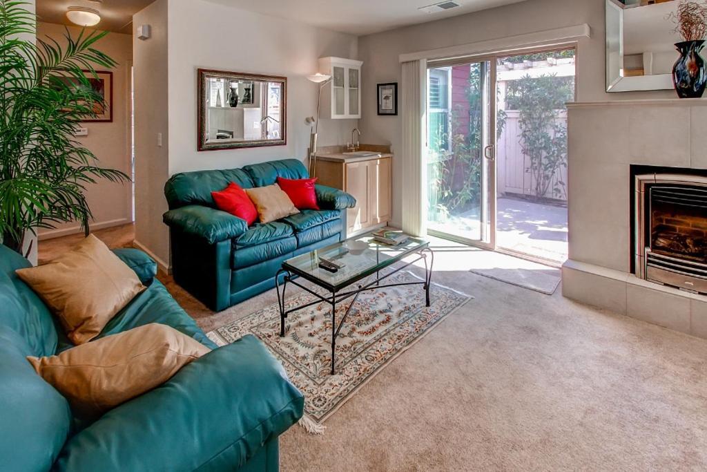 Serene Bungalow-style In Point Reyes Station! * Point Reyes Station