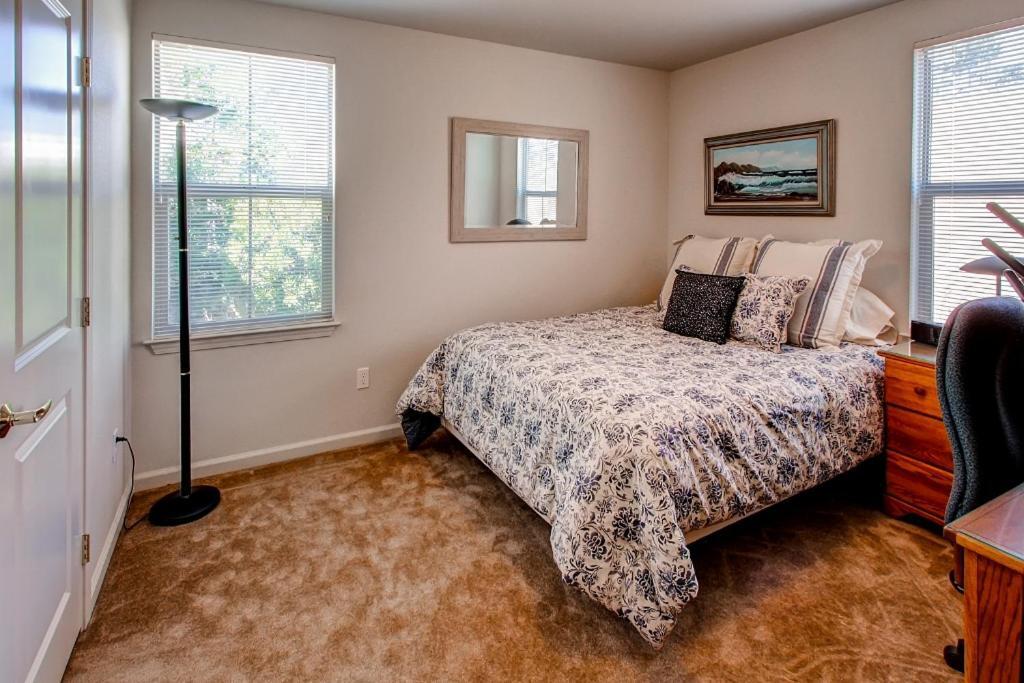 Serene Bungalow-style In Point Reyes Station! Hébergement de vacances